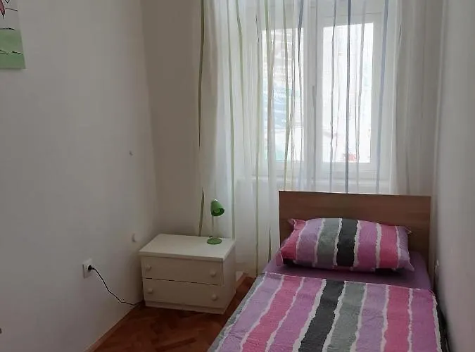 Kupus By Arena * Pula